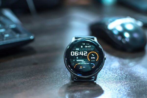 Google Pixel Watch 5 deals: Save $100 on the LTE model