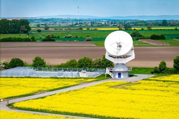 Jio satellite internet plans: 1,600 satellites announced