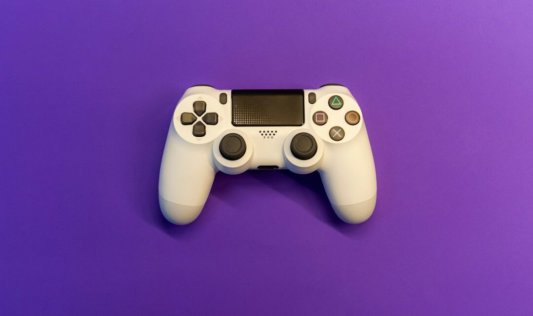 White sony ps 4 controller
