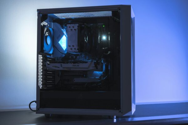RTX 5070 vs RX 9070 XT: Comparing specs and value